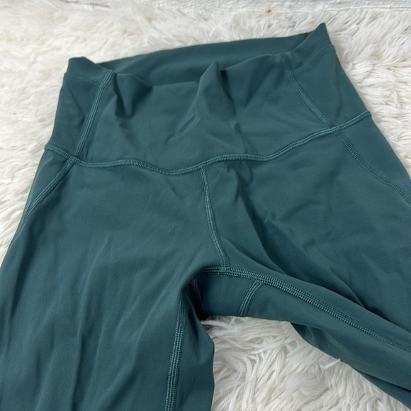 Lululemon Mix & Mesh Crop *21" - Picture 2 of 5